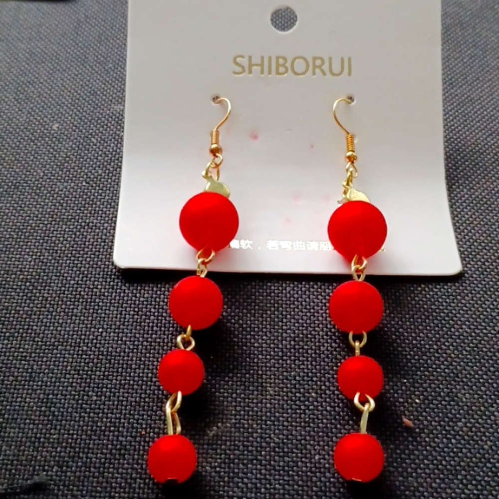 Earrings,